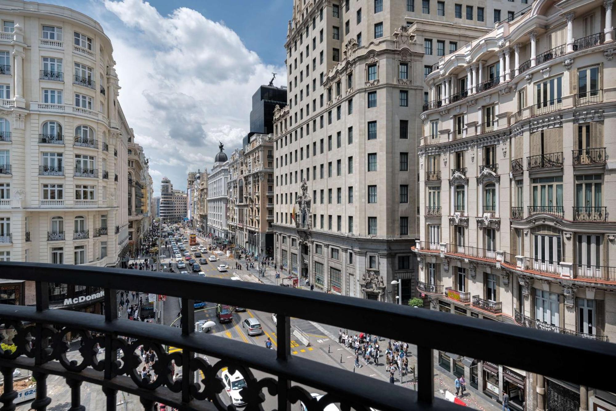 Nh Collection Madrid Gran Via Hotel Exterior photo